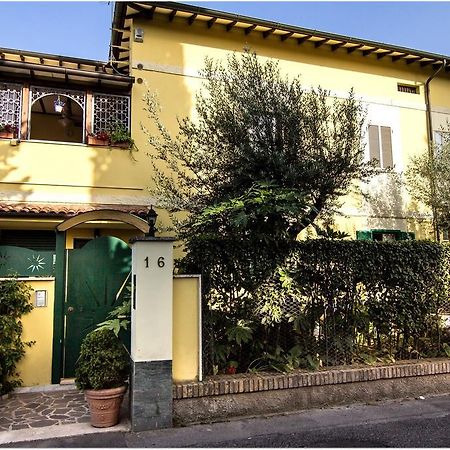 B&B Degli Amici Ciampino Bagian luar foto