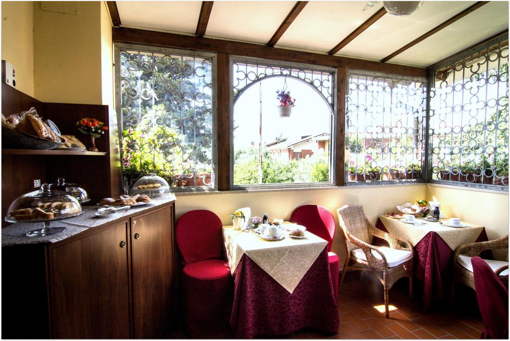 B&B Degli Amici Ciampino Bagian luar foto
