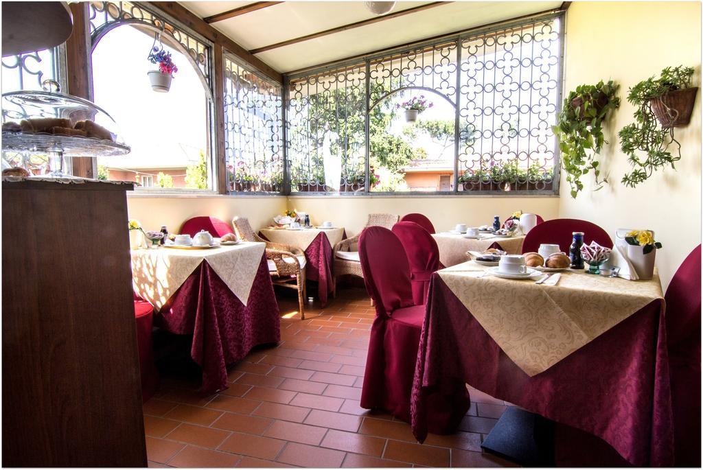 B&B Degli Amici Ciampino Bagian luar foto